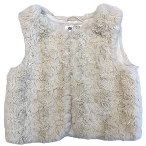 H & M Faux Fur white vest. Party. Kids Girls size 6 to 8. Special Occasion.